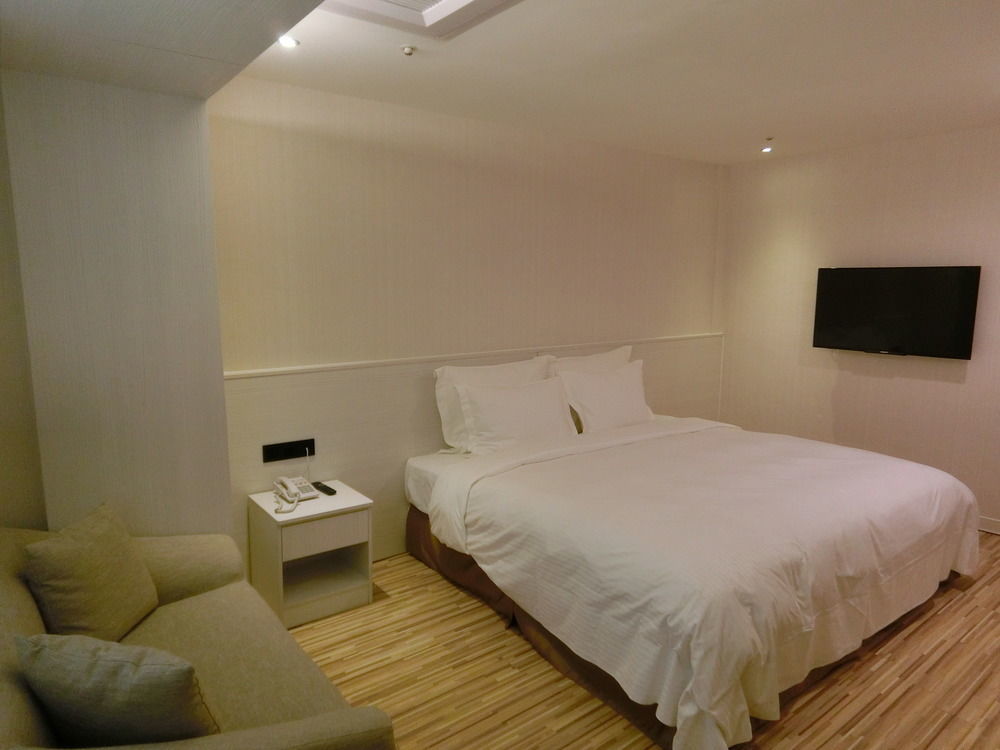 Wemeet Hotel Pingtung Kültér fotó
