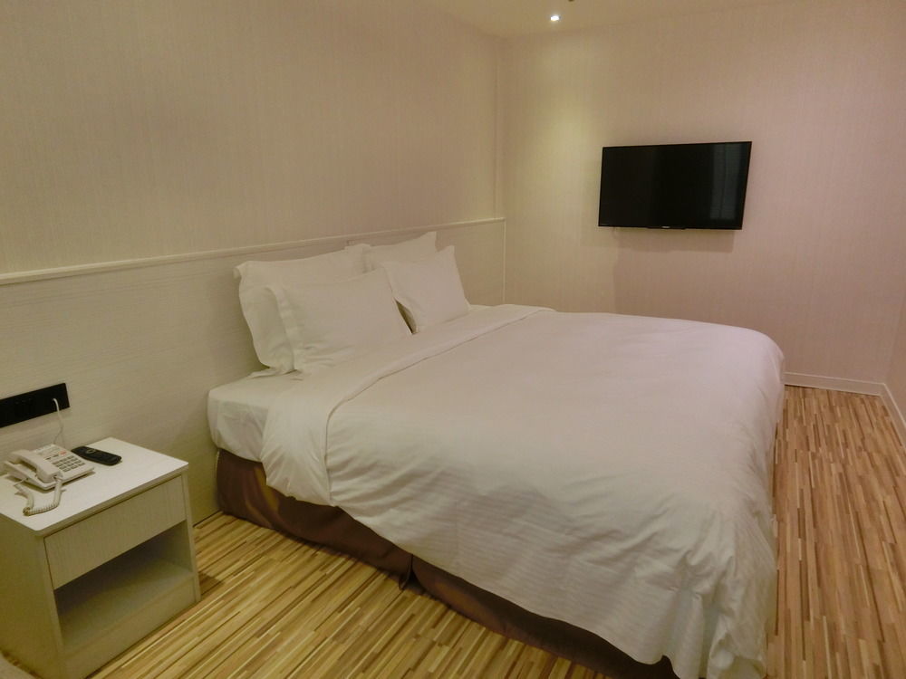 Wemeet Hotel Pingtung Kültér fotó